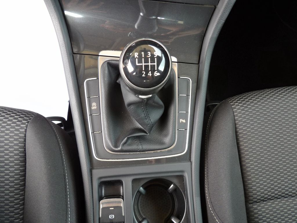 volkswagen-golf-1-0tsi-81kw-autoac-temp-2xpdc - 8