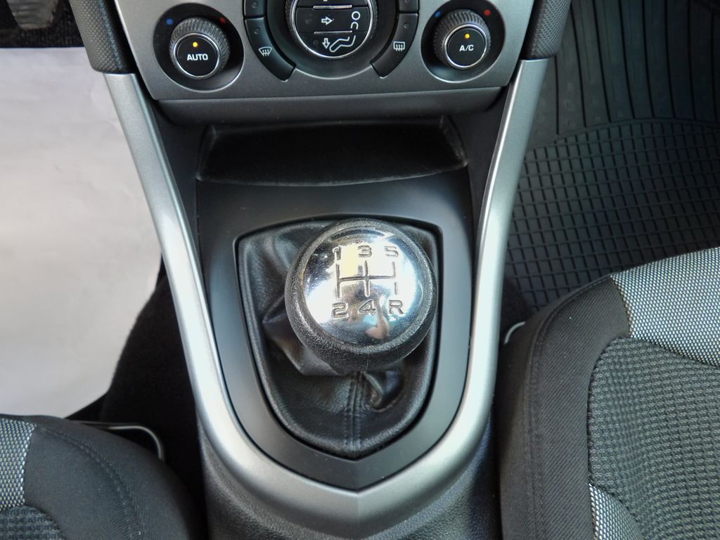 peugeot-308-sw-1-6vti-88kw-autoac-serviska - 9