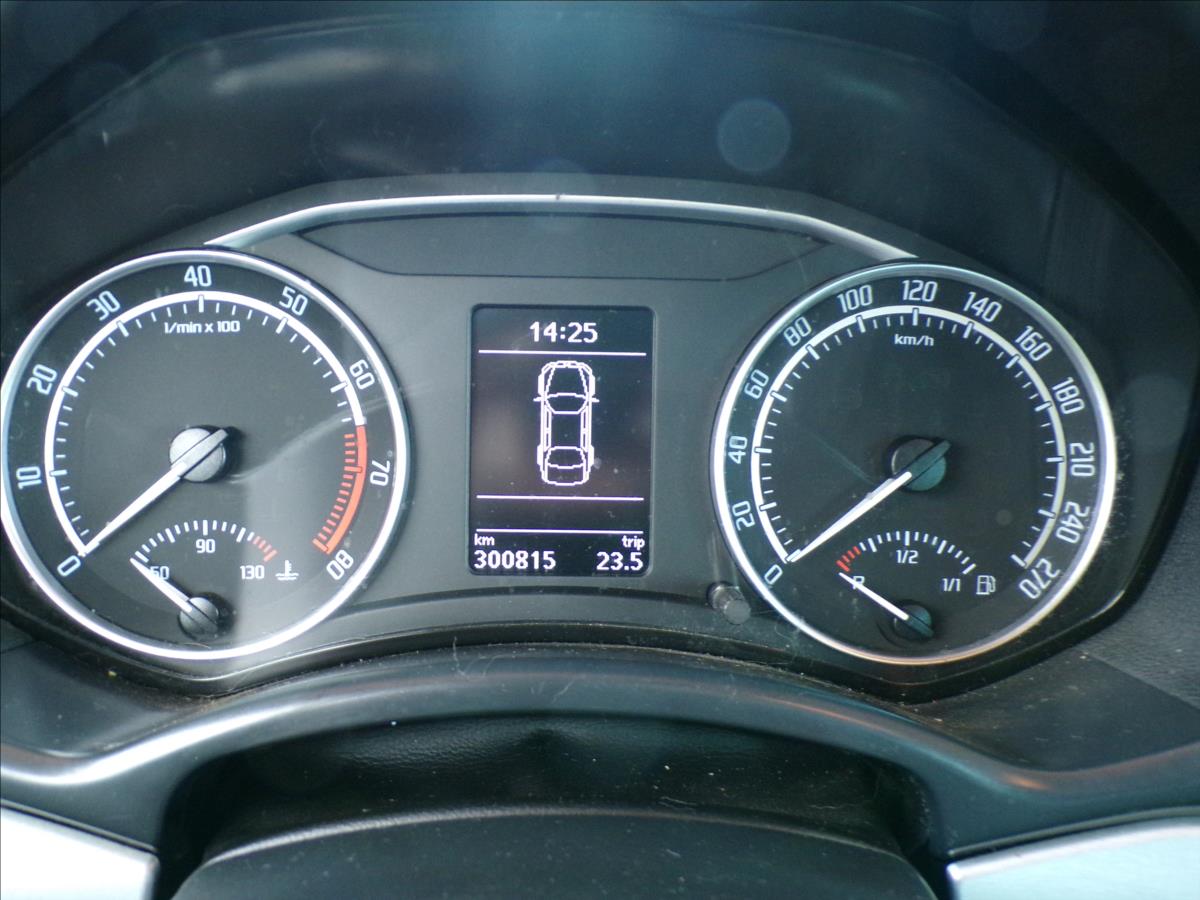skoda-octavia-2-0-tfsi-rs-147-kw-taz-zar - 7