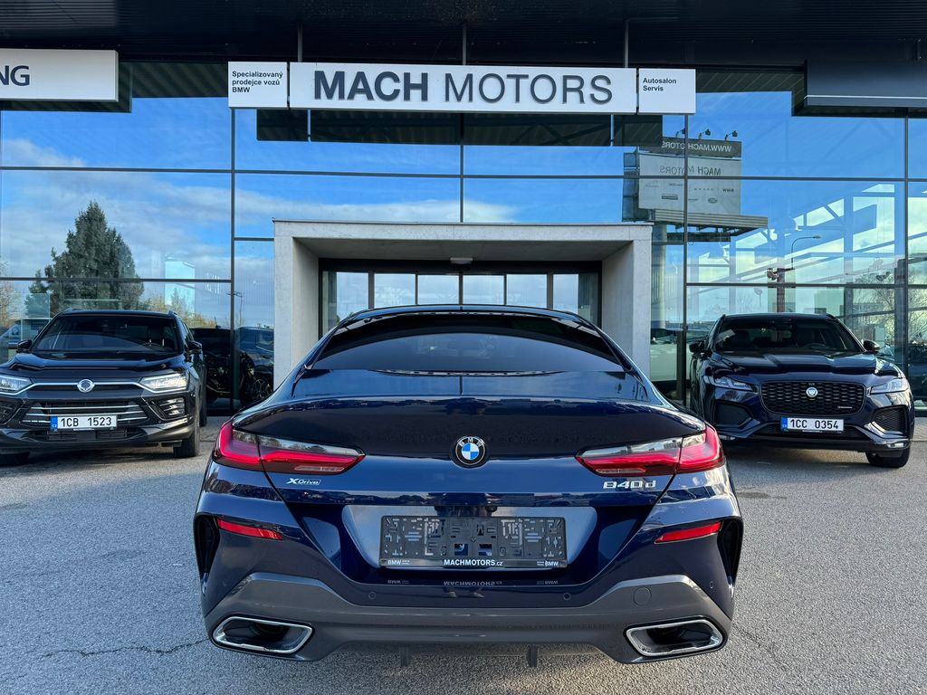 bmw-840d-xdrive-gran-coupe-b-w-top - 8