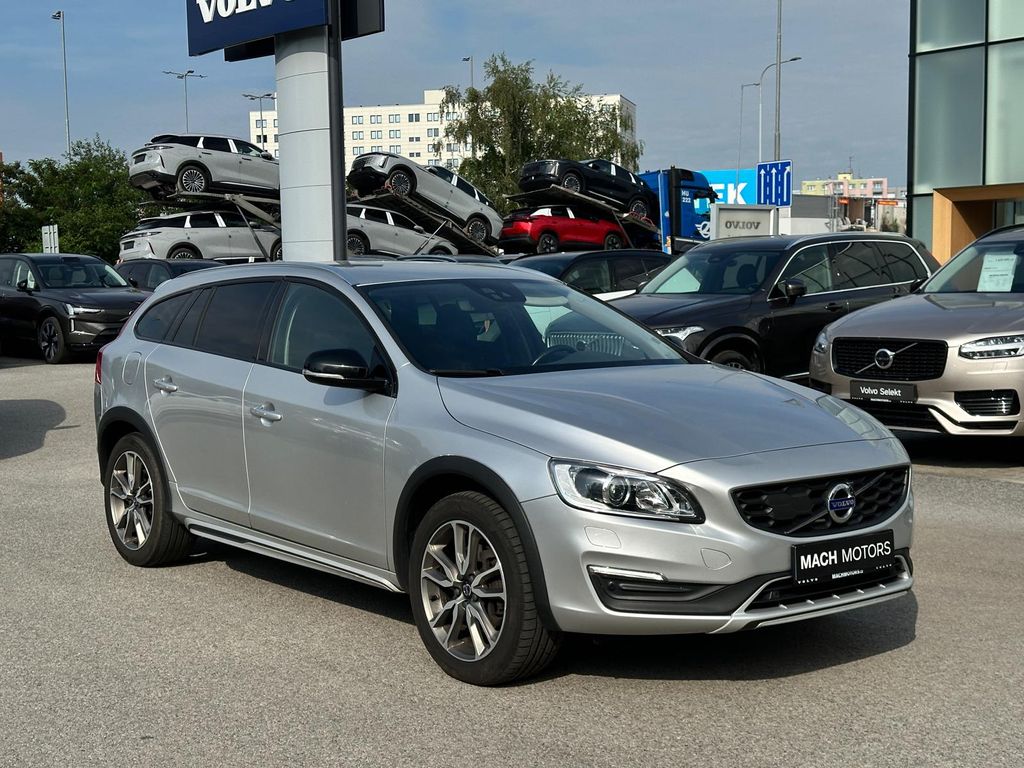 volvo-v60-d4-awd-cross-country-tz-dph - 1
