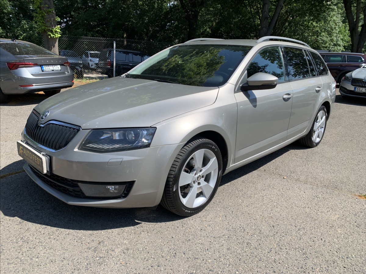 Škoda Octavia 1,6 TDI 77KW,ČR,SERVISKA