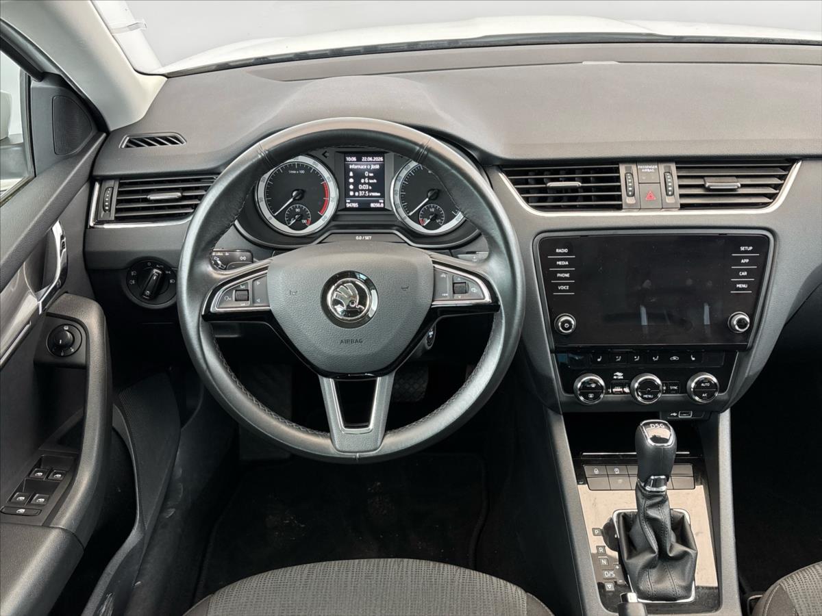skoda-octavia-1-5-tsi-style-extra-7dsg - 4