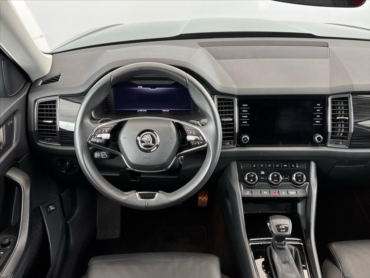 skoda-kodiaq-2-0-tdi-style-plus-4x4-7dsg - 4