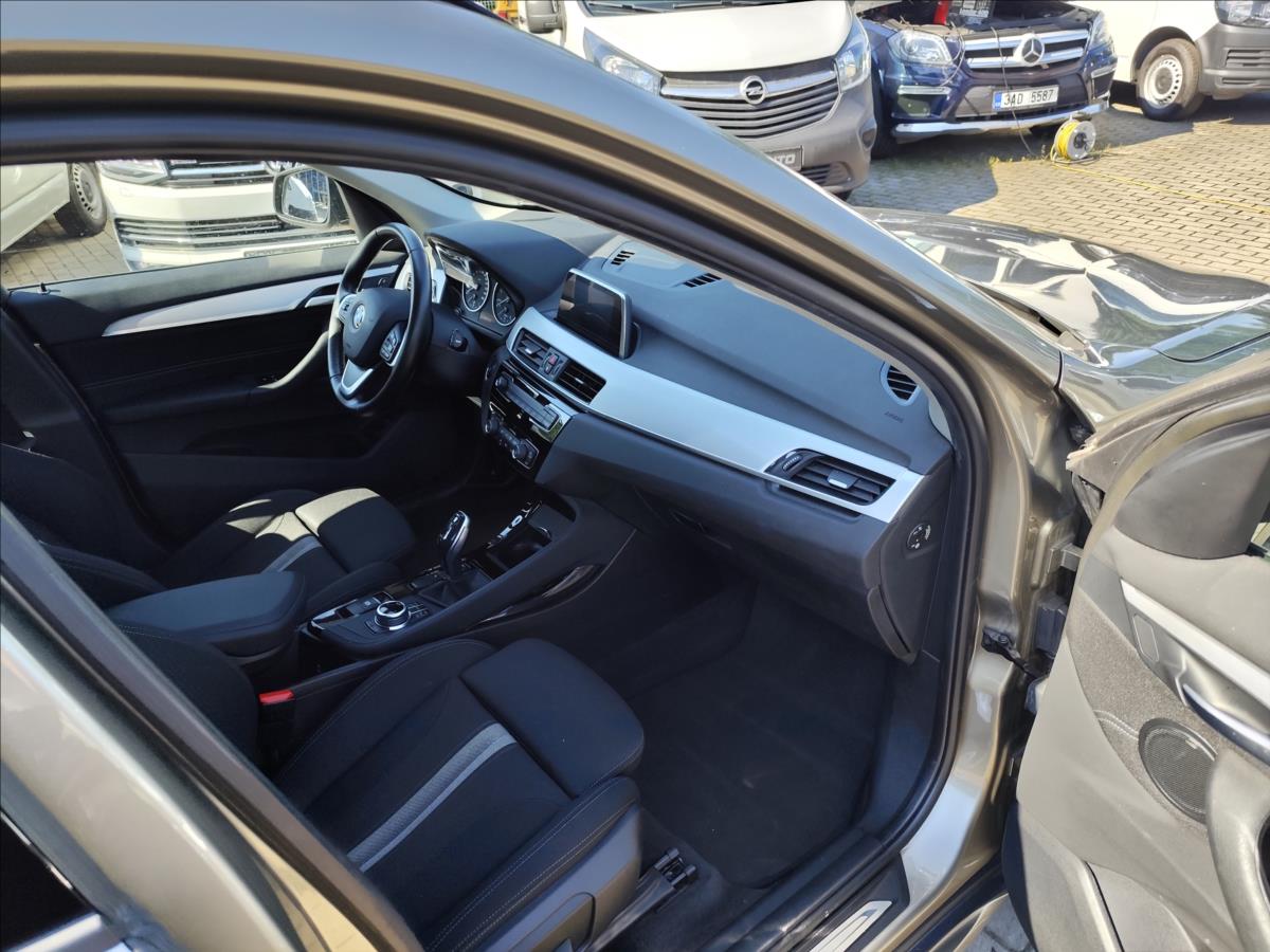 bmw-x1-18i-sdrive-aut-cr-1-maj-103kw-lehce-poskozene - 5