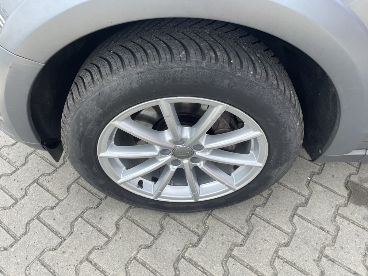 audi-q5-3-0-tdi-s-tronic-s-line-cr-4x4-tz-xenony - 5