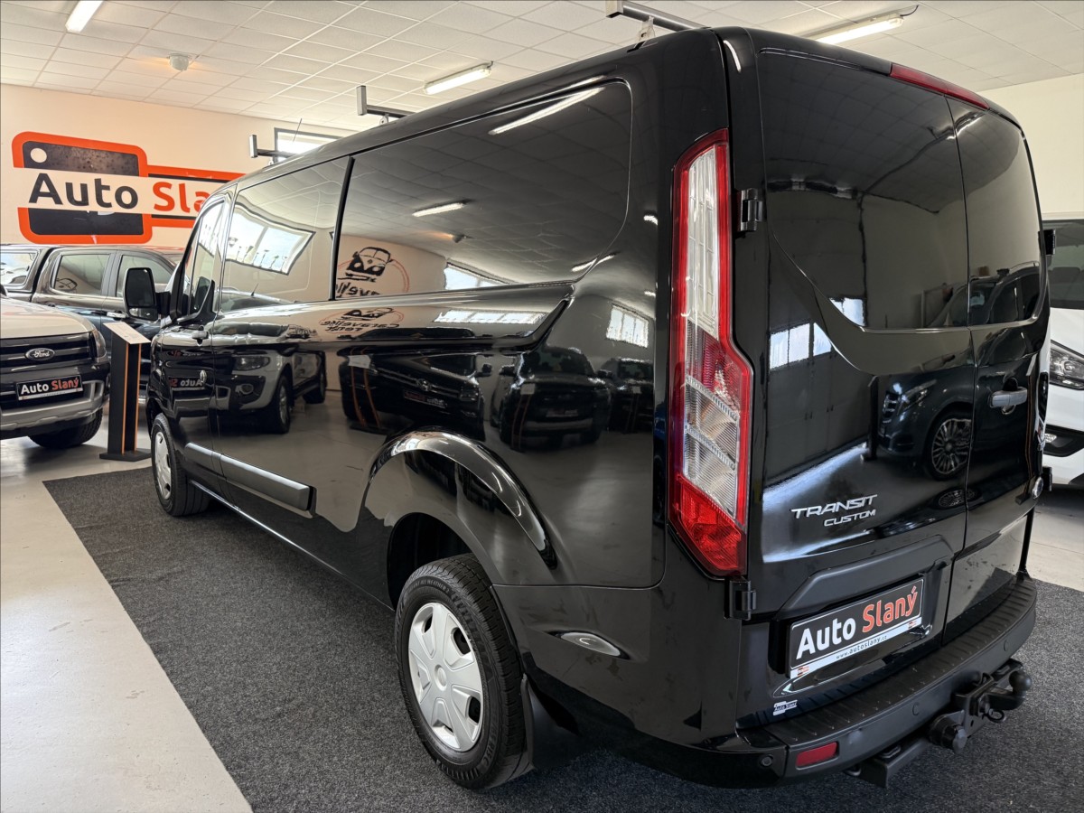 ford-transit-custom-2-0-l2-96kw-6mist-1maj-po-servisu - 4