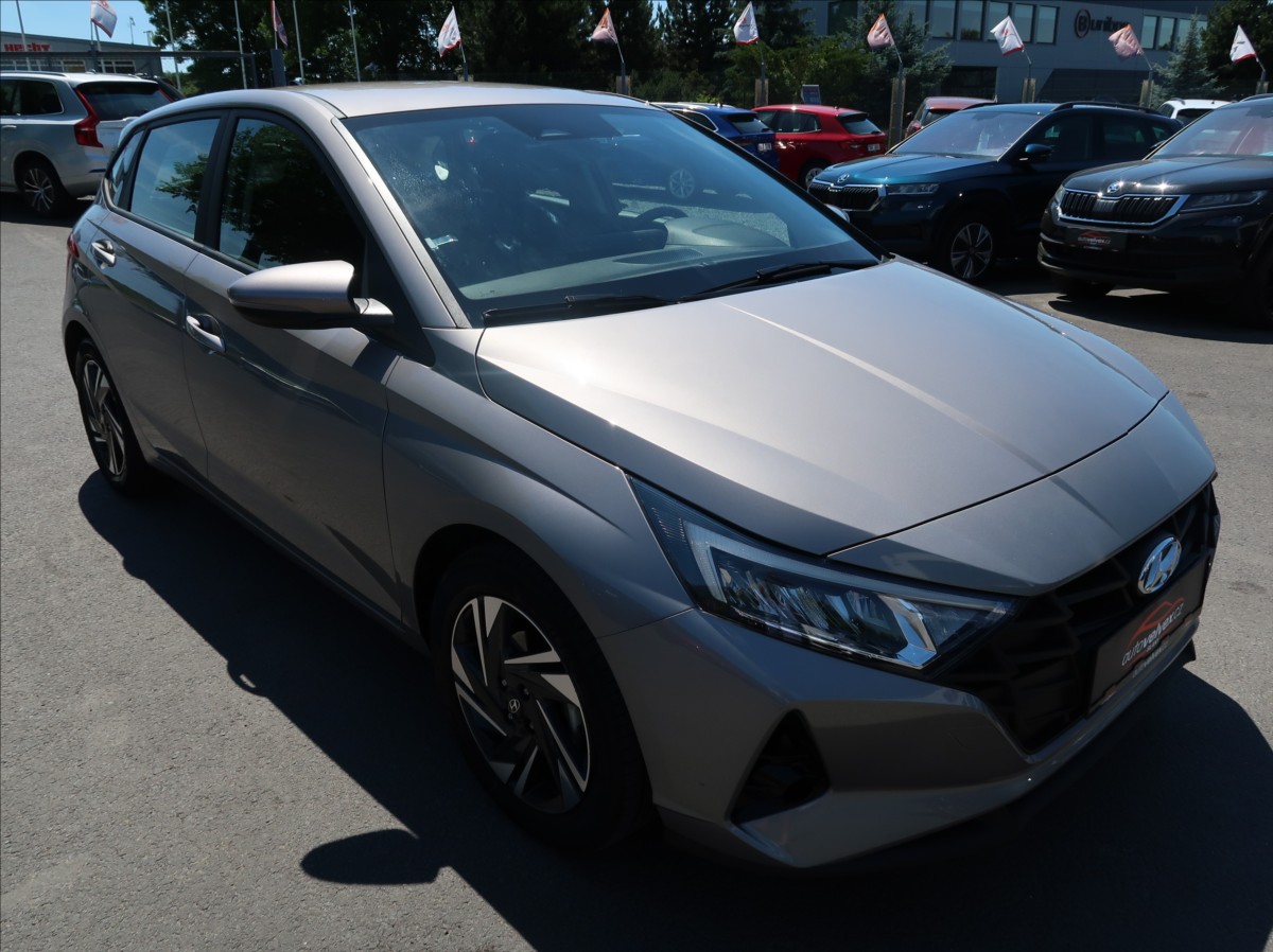 hyundai-i20-1-2-i-1majcr-tov-zaruka-klima - 1