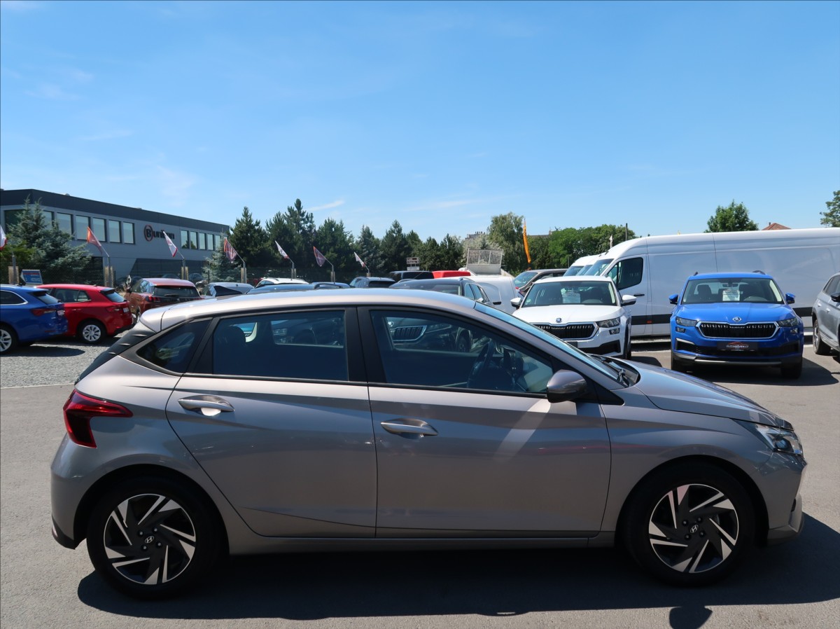 hyundai-i20-1-2-i-1majcr-tov-zaruka-klima - 4
