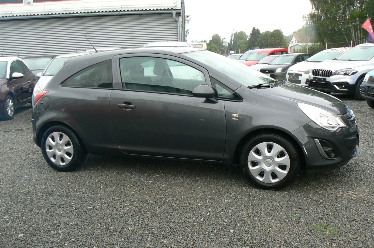 opel-corsa-1-2-satellite-3-dver - 5