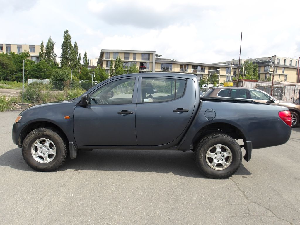 mitsubishi-l200-2-5did-4x4-5-mist-cr - 1
