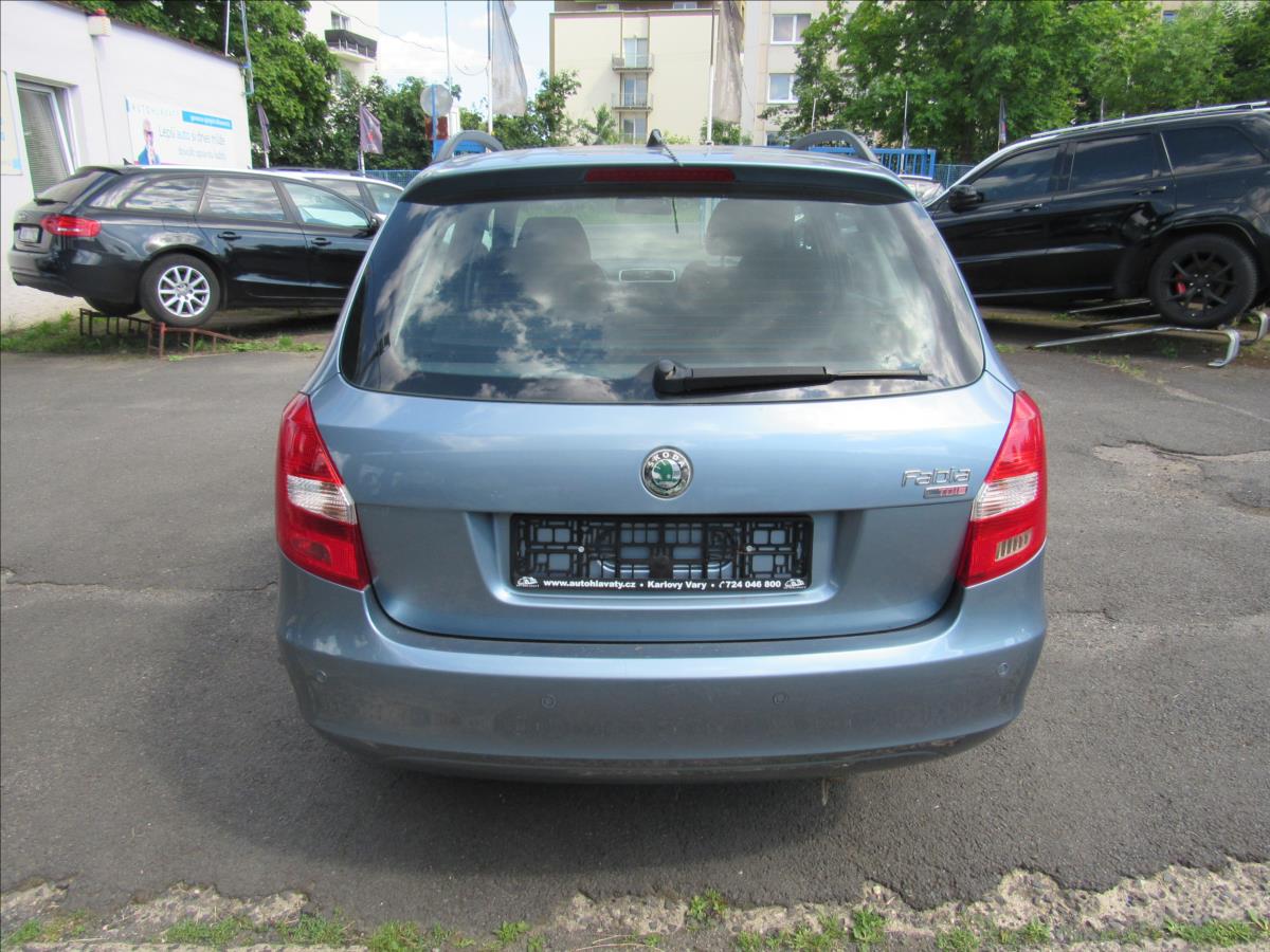 skoda-fabia-1-9-tdi-77kw-combi-sport - 4
