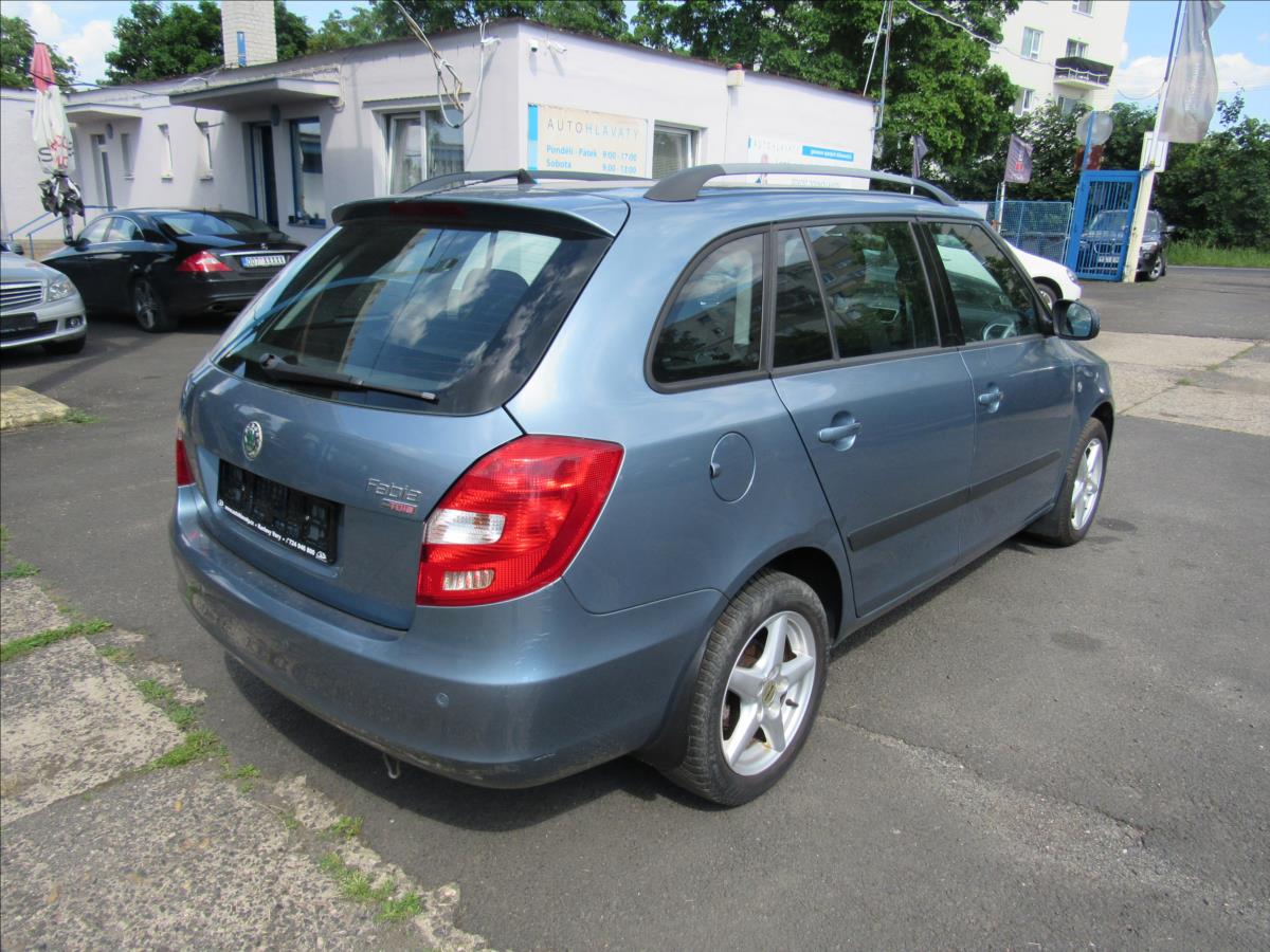 skoda-fabia-1-9-tdi-77kw-combi-sport - 5