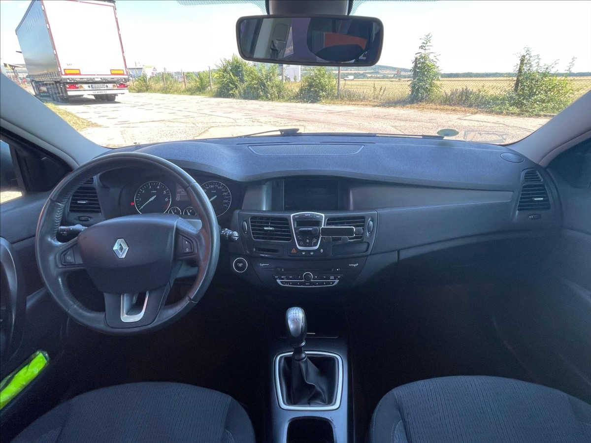 renault-laguna-2-0-16v - 6
