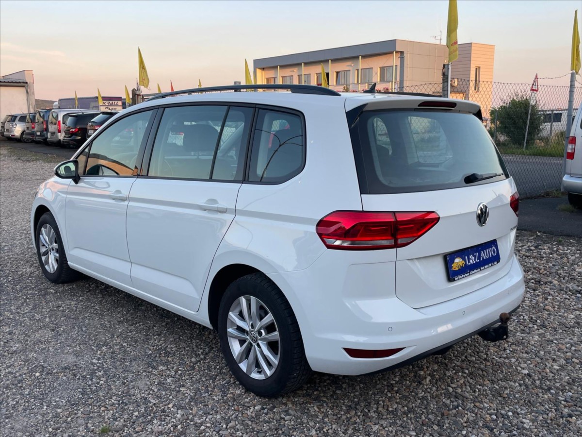 volkswagen-touran-1-2-tsi - 3