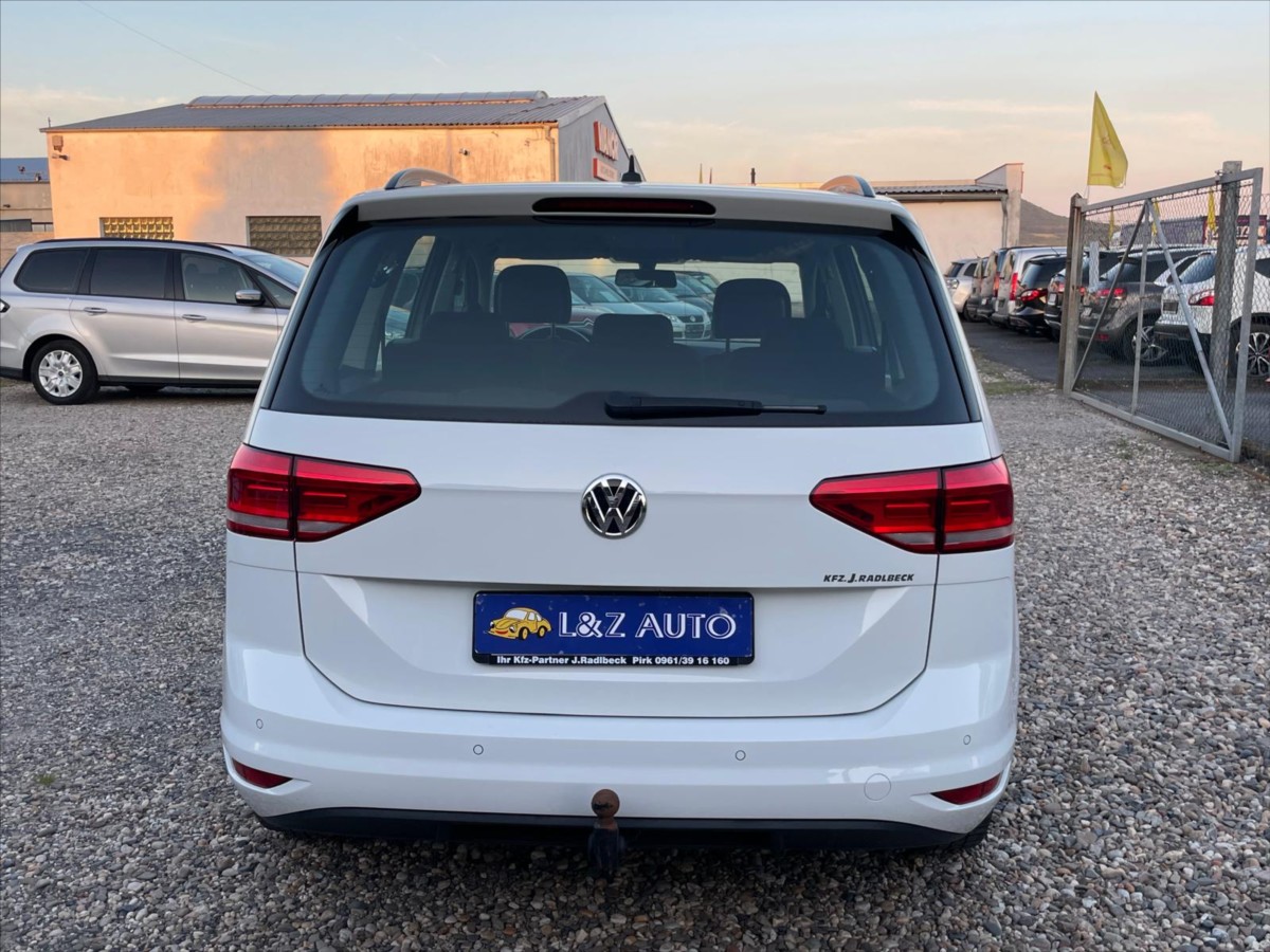 volkswagen-touran-1-2-tsi - 4