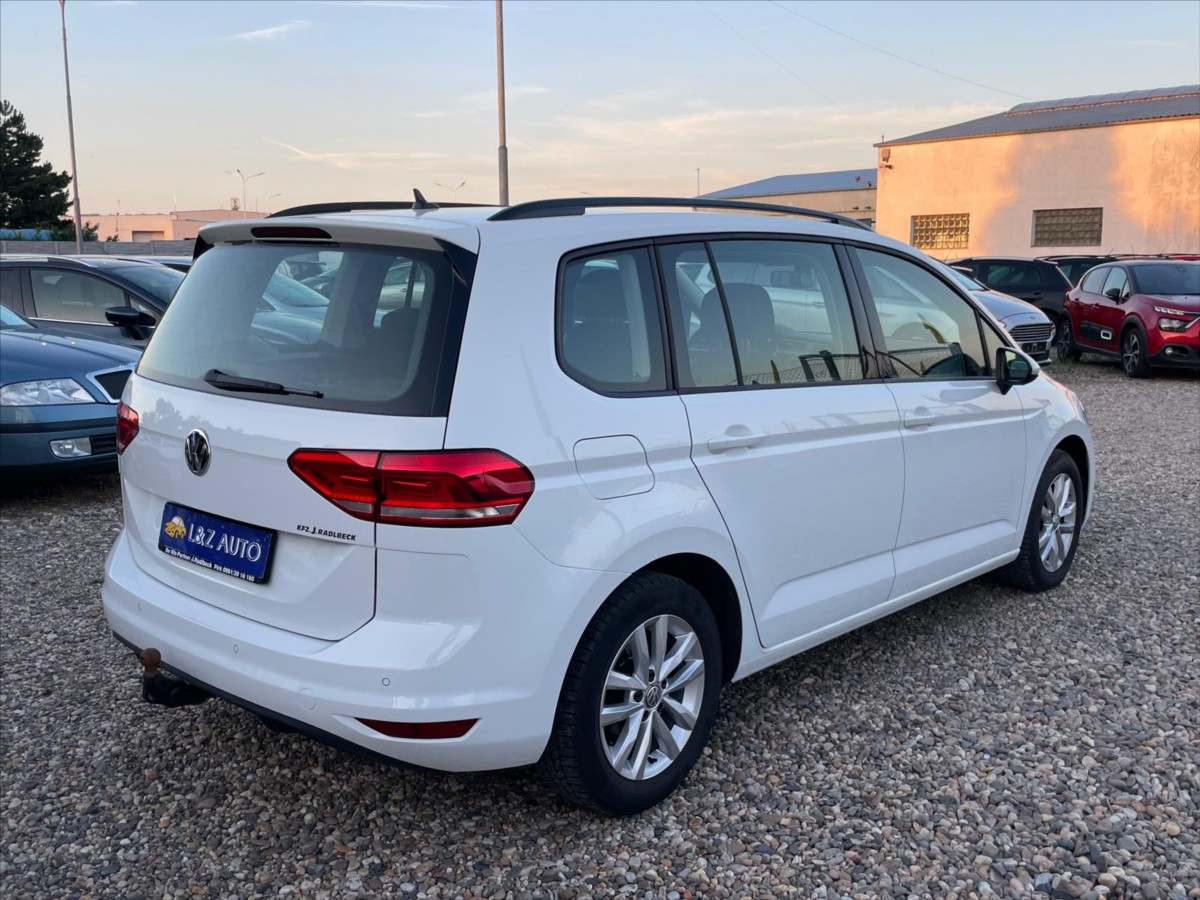 volkswagen-touran-1-2-tsi - 5
