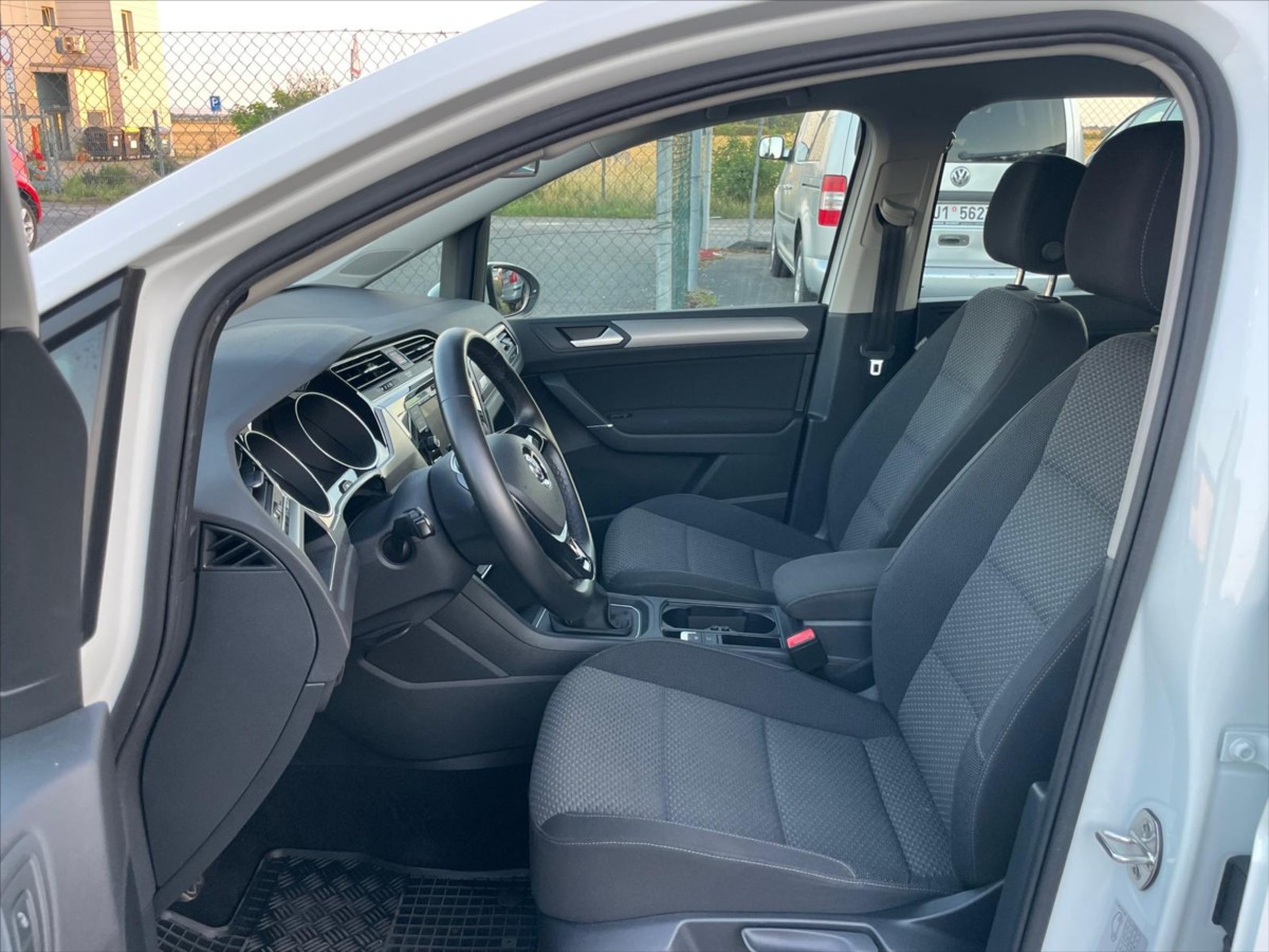 volkswagen-touran-1-2-tsi - 7