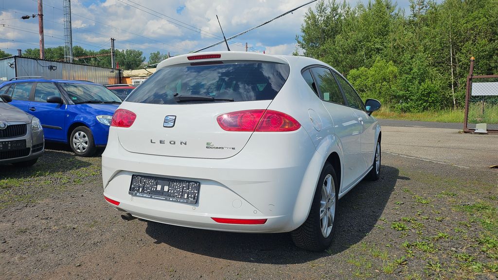 seat-leon-1-6-tdi-style-1-majitel - 5