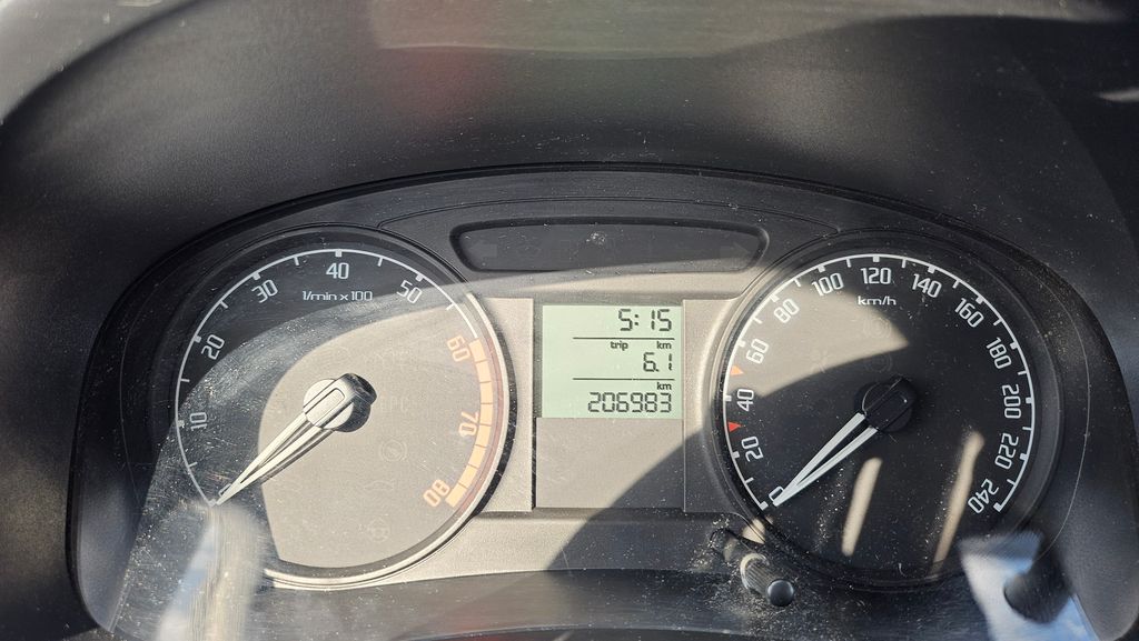 skoda-fabia-1-4i-16v-kombi-1-majitel - 9