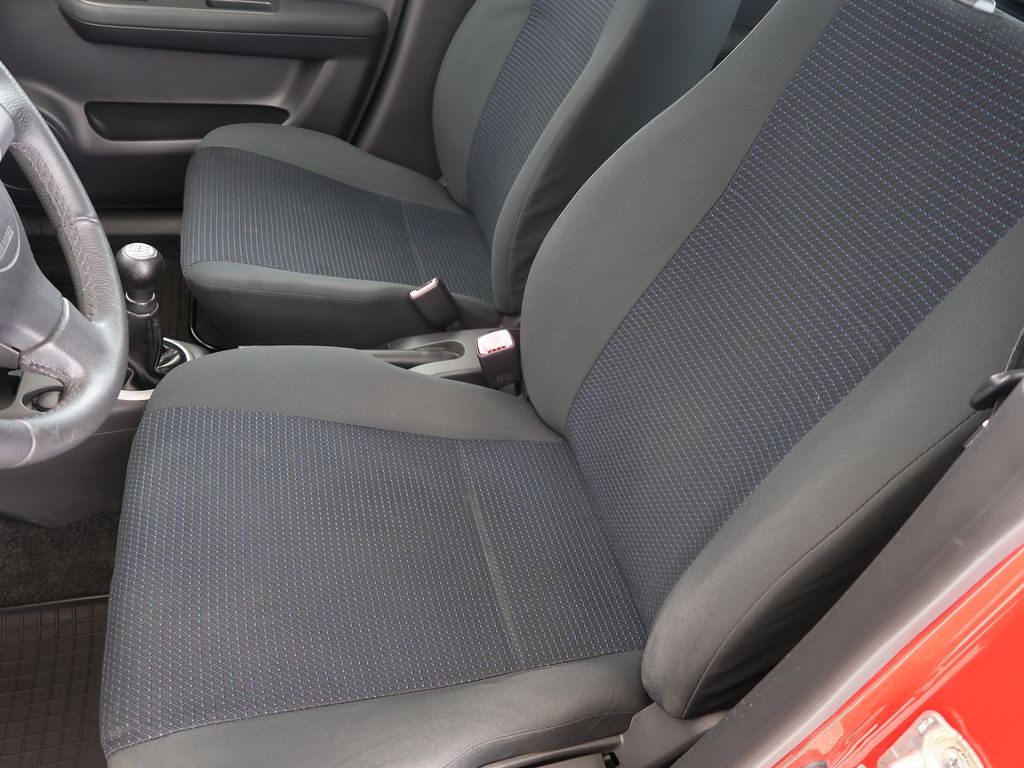 suzuki-swift-1-3i-67kw-klima-cz-manual - 8