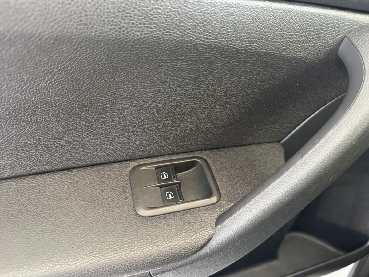 skoda-yeti-2-0-tdi-4x4-puvod-cr-2-majitel - 9