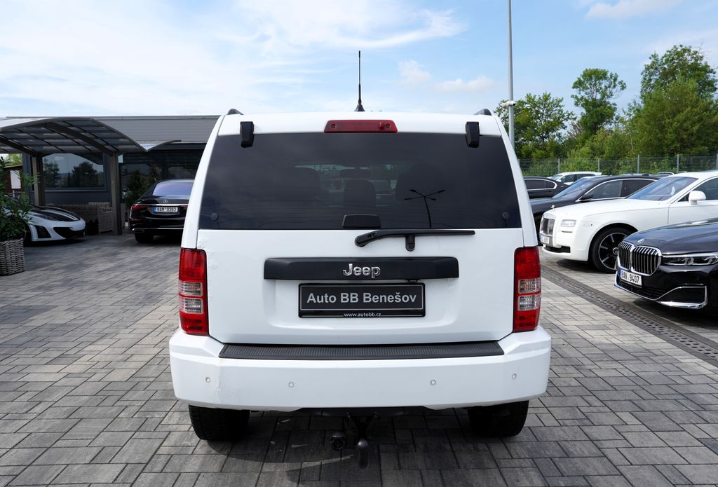 jeep-cherokee-2-8-crd-l-automat-tazne-klima-200ps - 4