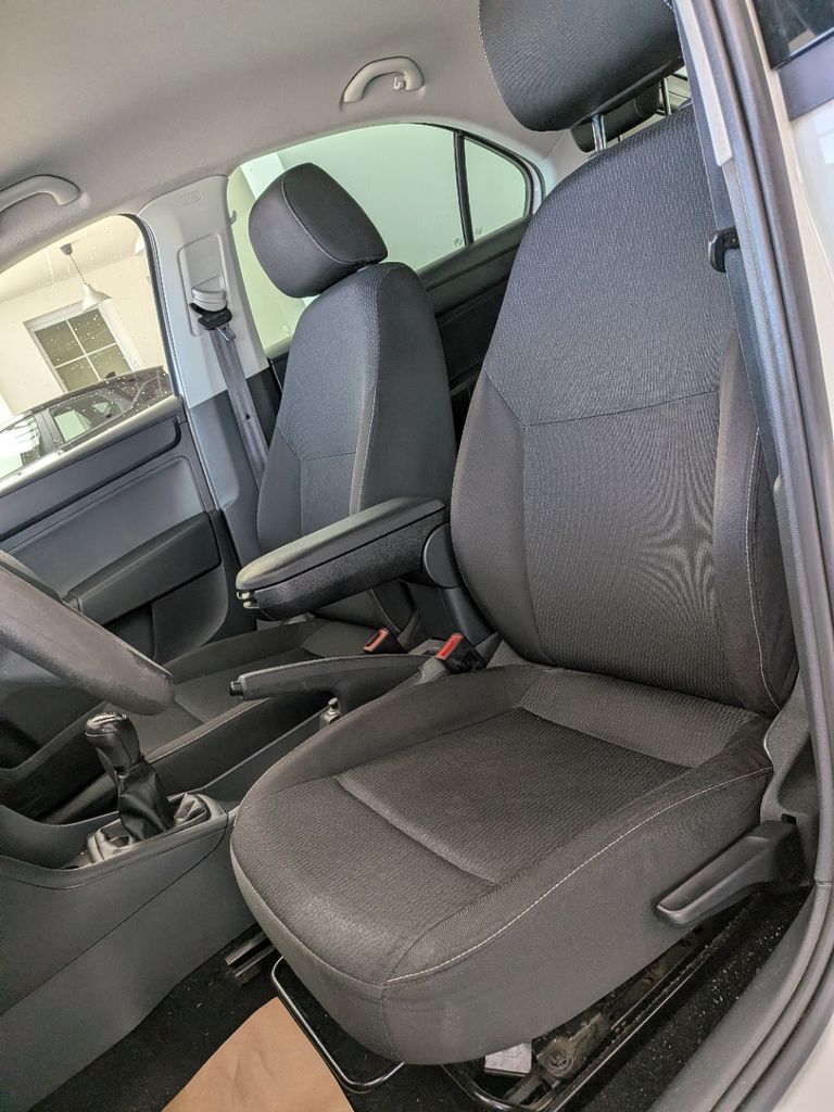 skoda-rapid-active-1-2-tsi-63-kw - 8
