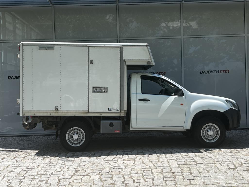 isuzu-d-max-1-9-sc-skrin-6-m-t-l-4x4 - 3