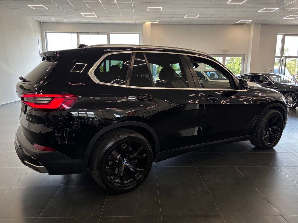 bmw-x5-xdrive-30d-195kw-cr-111000-km - 4