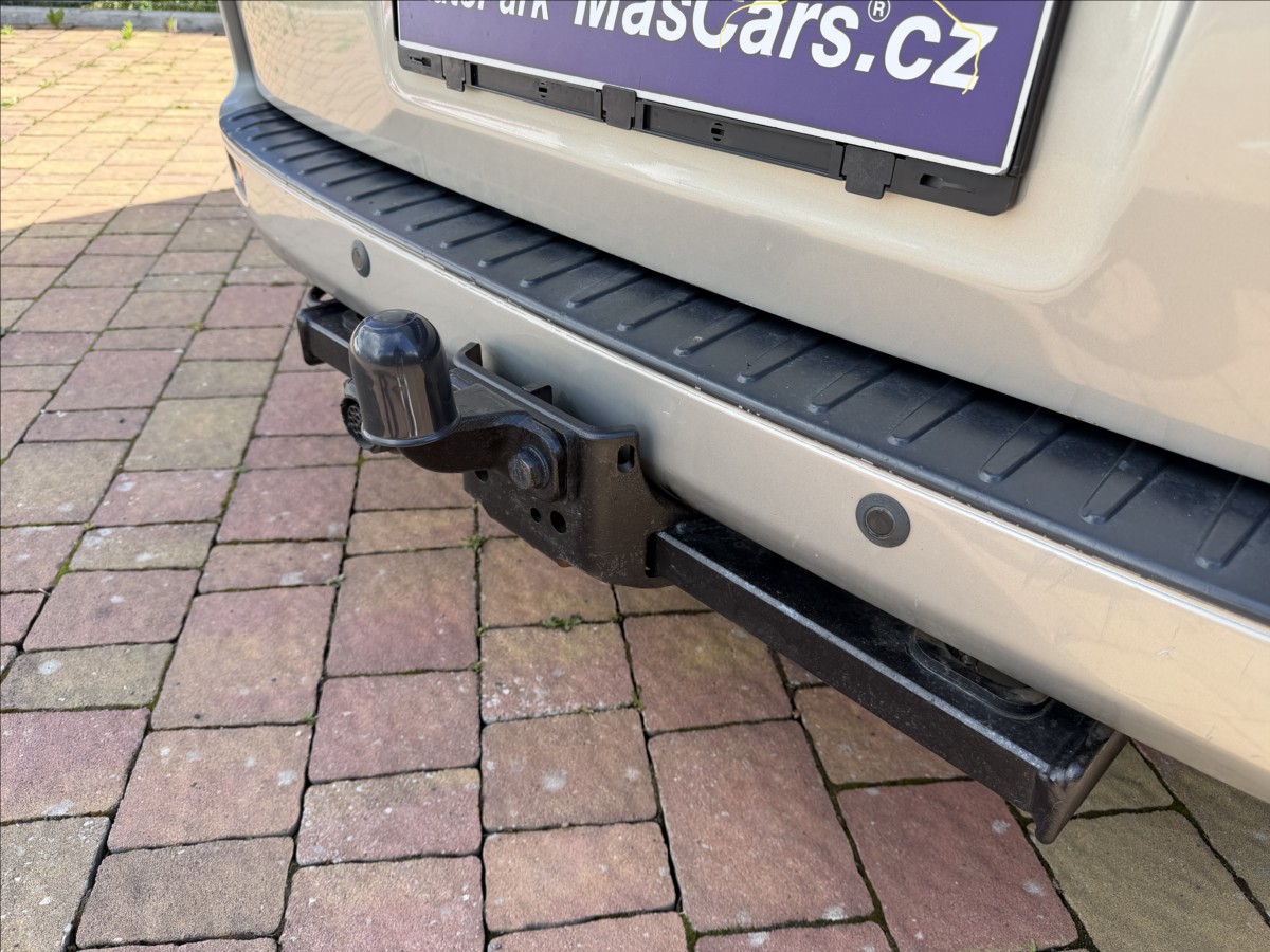 ford-tourneo-custom-2-2-tdci-titanium-8mist - 6