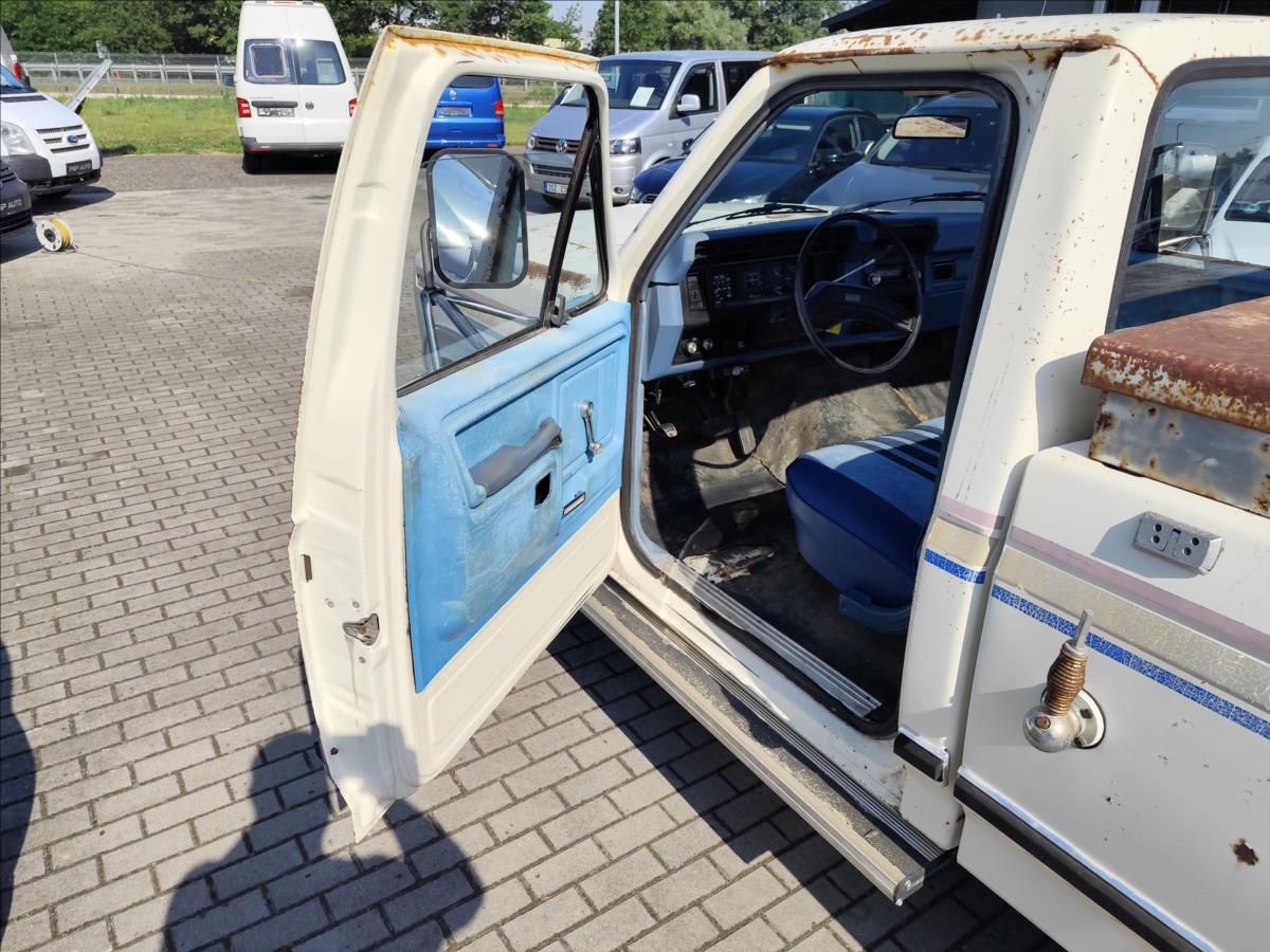 ford-f-350-f350-custom-6-6l-v8-1980-2wd-patina - 9