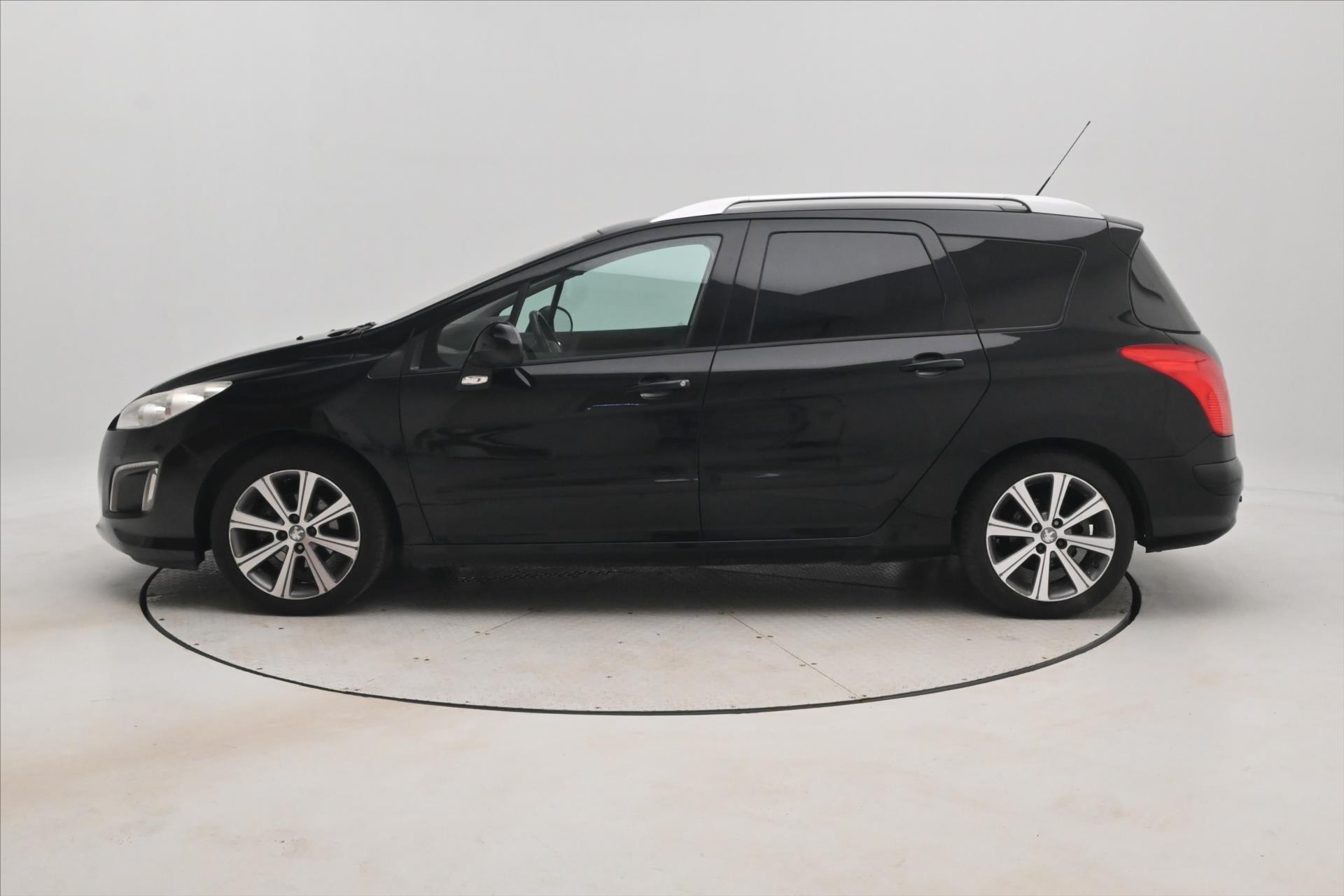 peugeot-308-1-6-sw-hdi-82-kw-panorama - 7