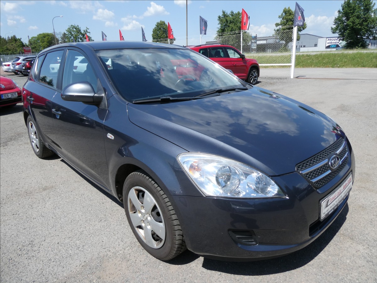 Kia Ceed 1,4 i 80kW klima, 1.majitel
