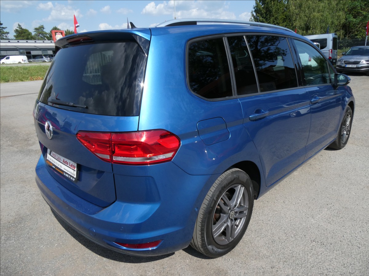 volkswagen-touran-1-4-tsi-110kw-dsg-led-serviska - 8