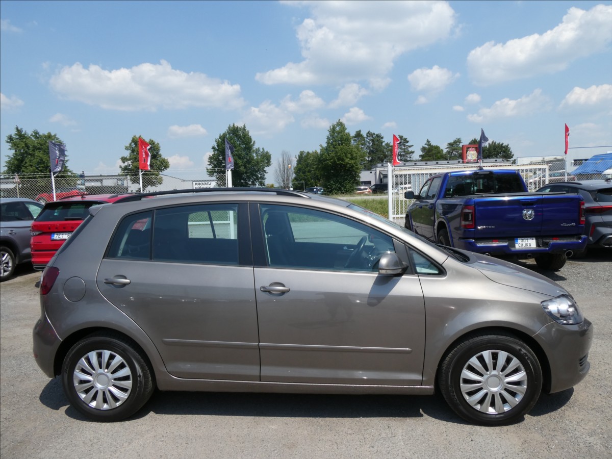 volkswagen-golf-plus-1-4-tsi-90kw-dsg-po-servise - 9