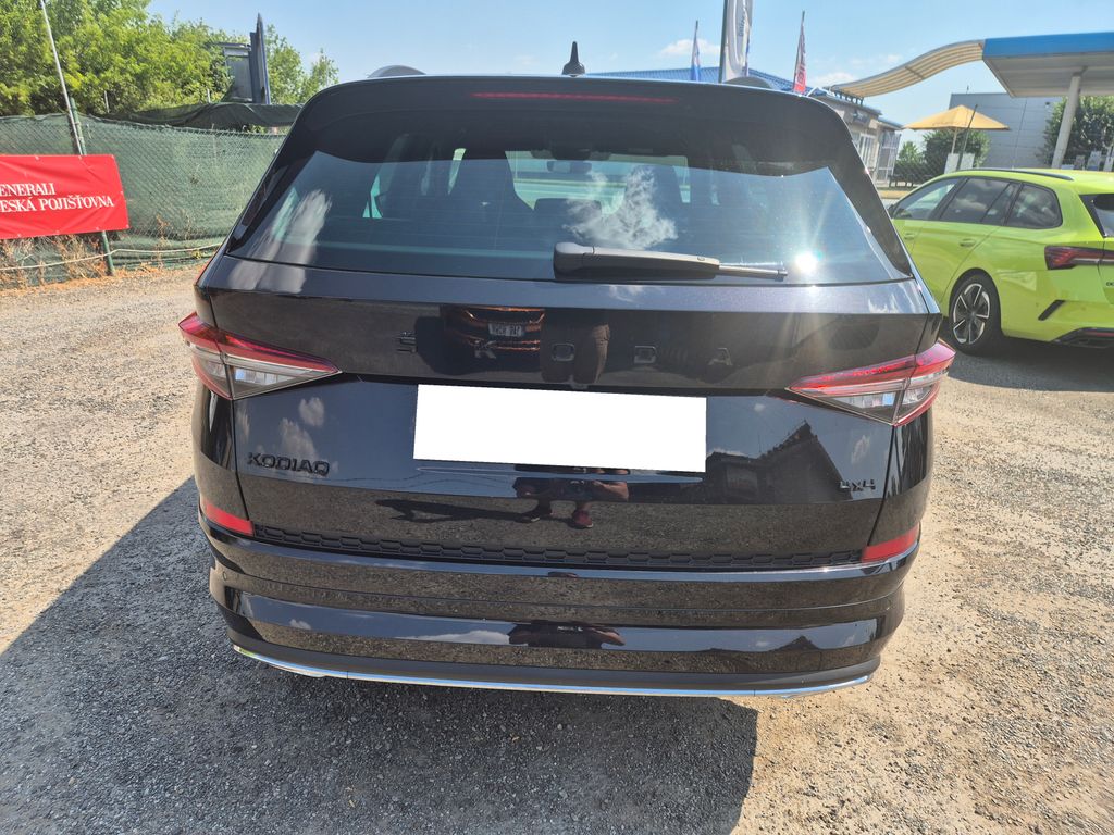 skoda-kodiaq-2-0-tsi-dsg-4x4-sportline-plus - 5
