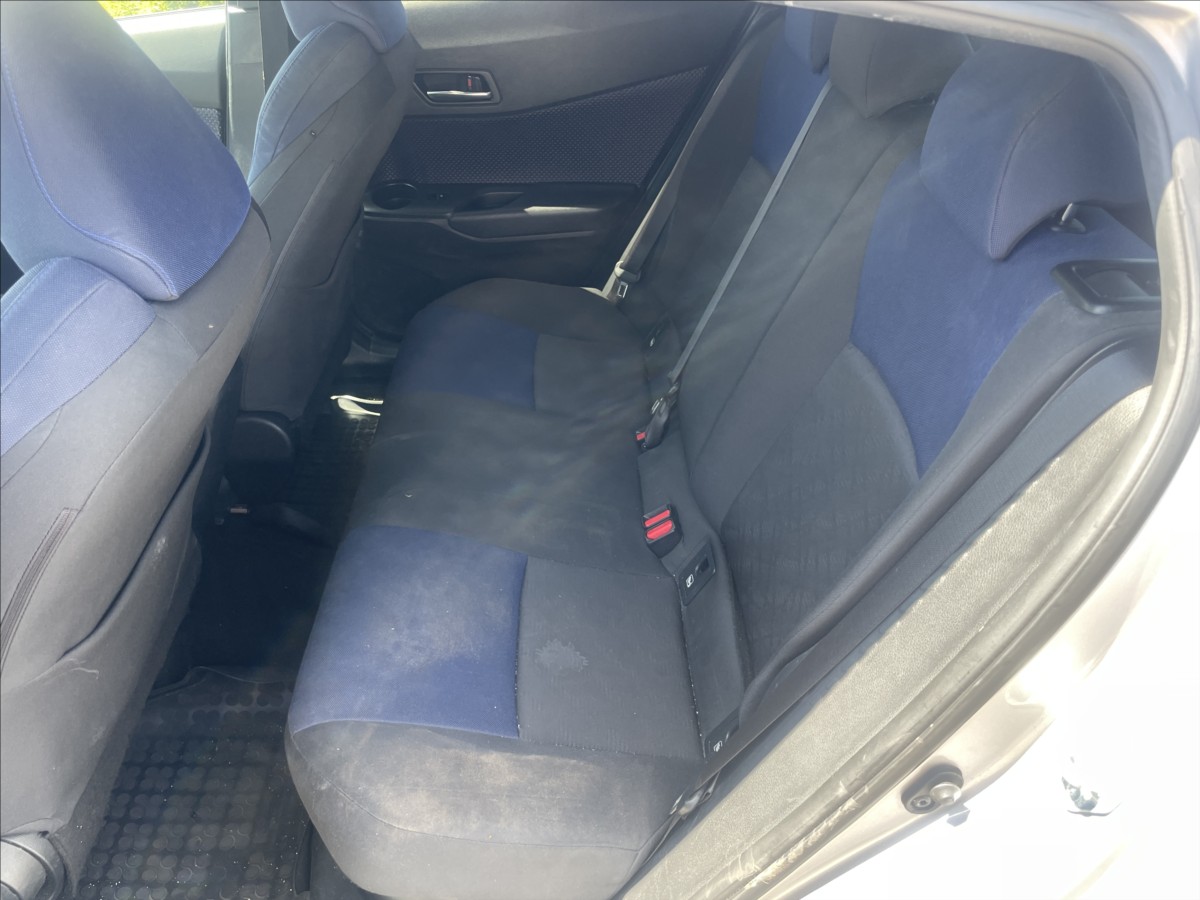 toyota-c-hr-1-8-i-73kw-hybrid-cvt - 8
