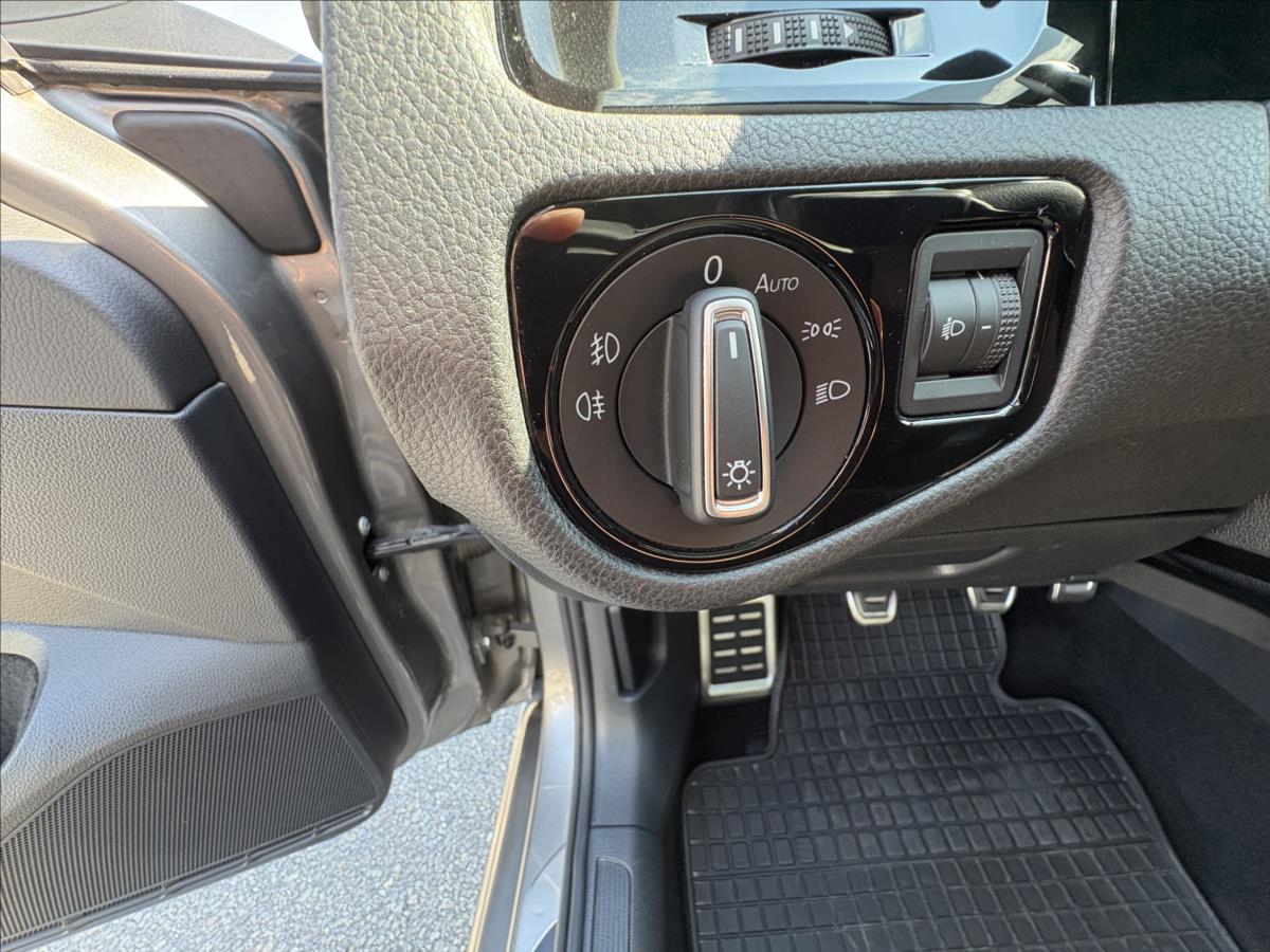 volkswagen-golf-2-0-tdi-110kw-cup-navi-kamera - 5