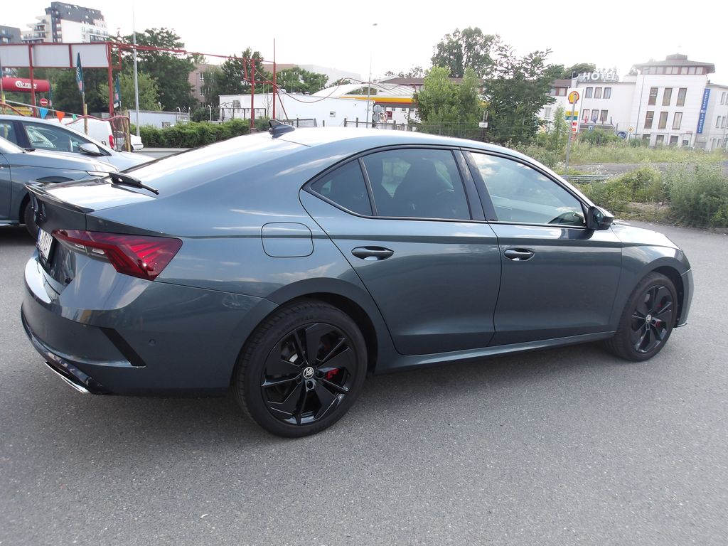 skoda-octavia-1-4tsi-pluginhybrid-1-maj - 8