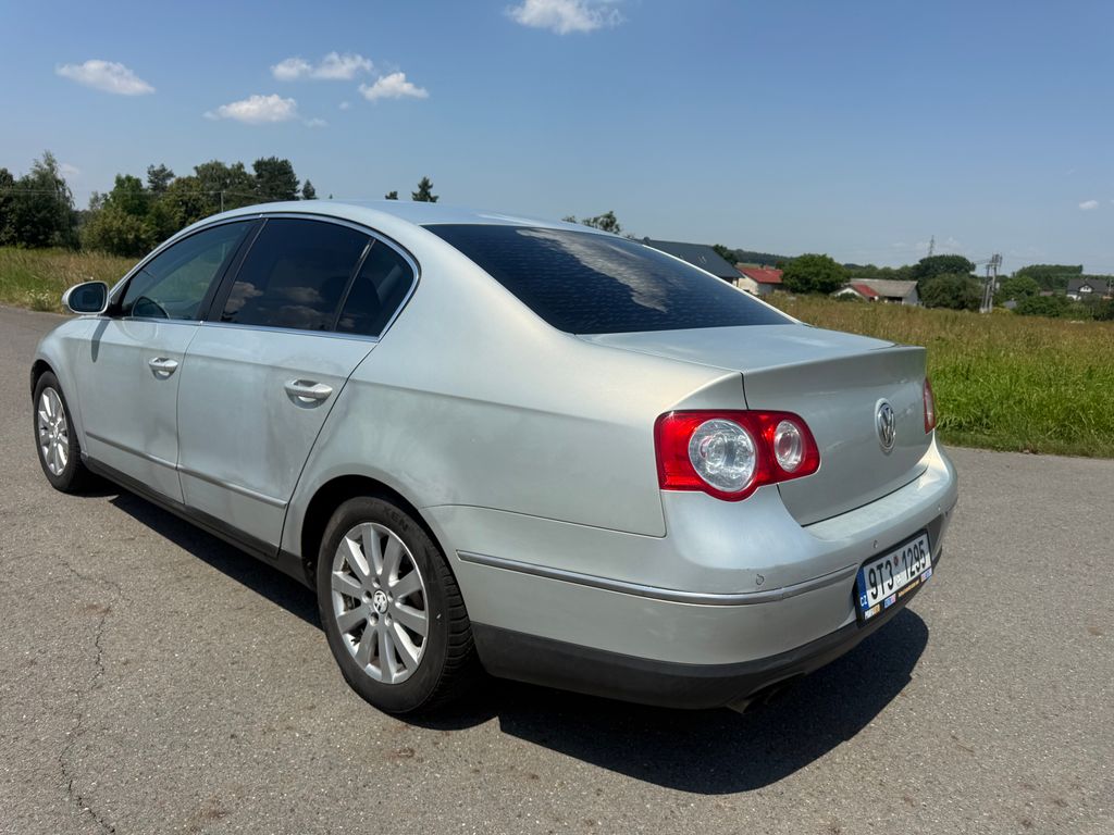 volkswagen-passat-2-0-103-kw-klimatizace-plne-dopustena - 2