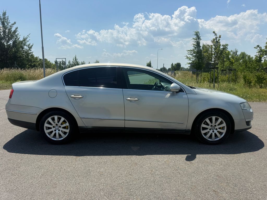 volkswagen-passat-2-0-103-kw-klimatizace-plne-dopustena - 5