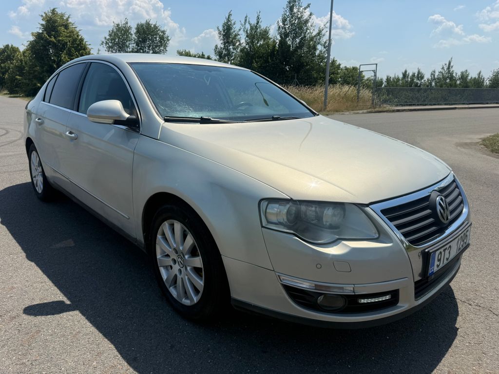 volkswagen-passat-2-0-103-kw-klimatizace-plne-dopustena - 6