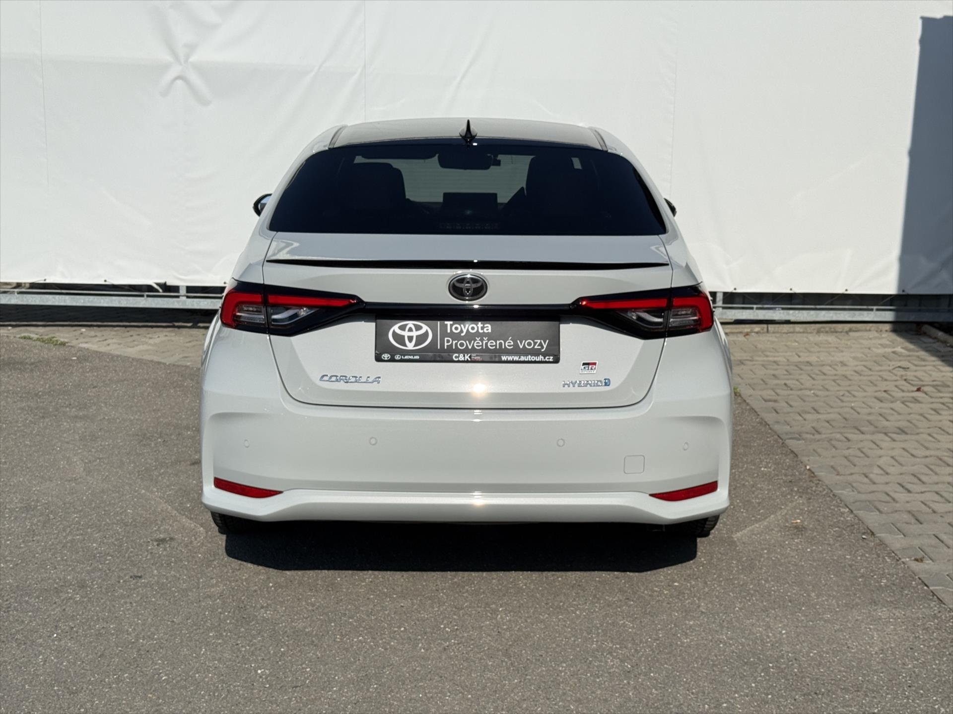 toyota-corolla-1-8-gr-sport-hybrid - 4