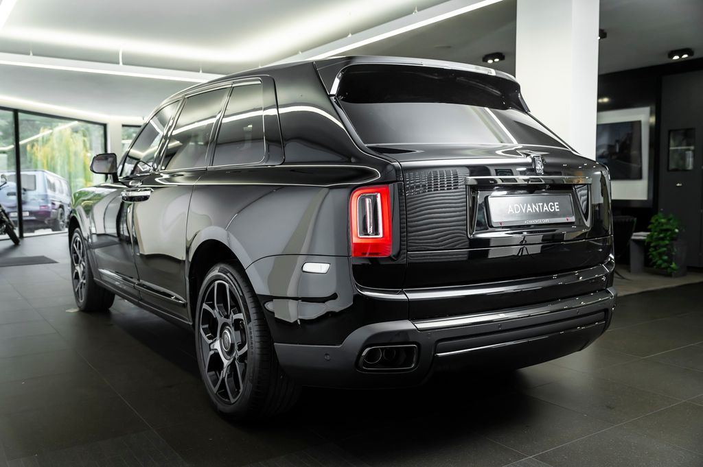 rolls-royce-cullinan-black-badge - 3