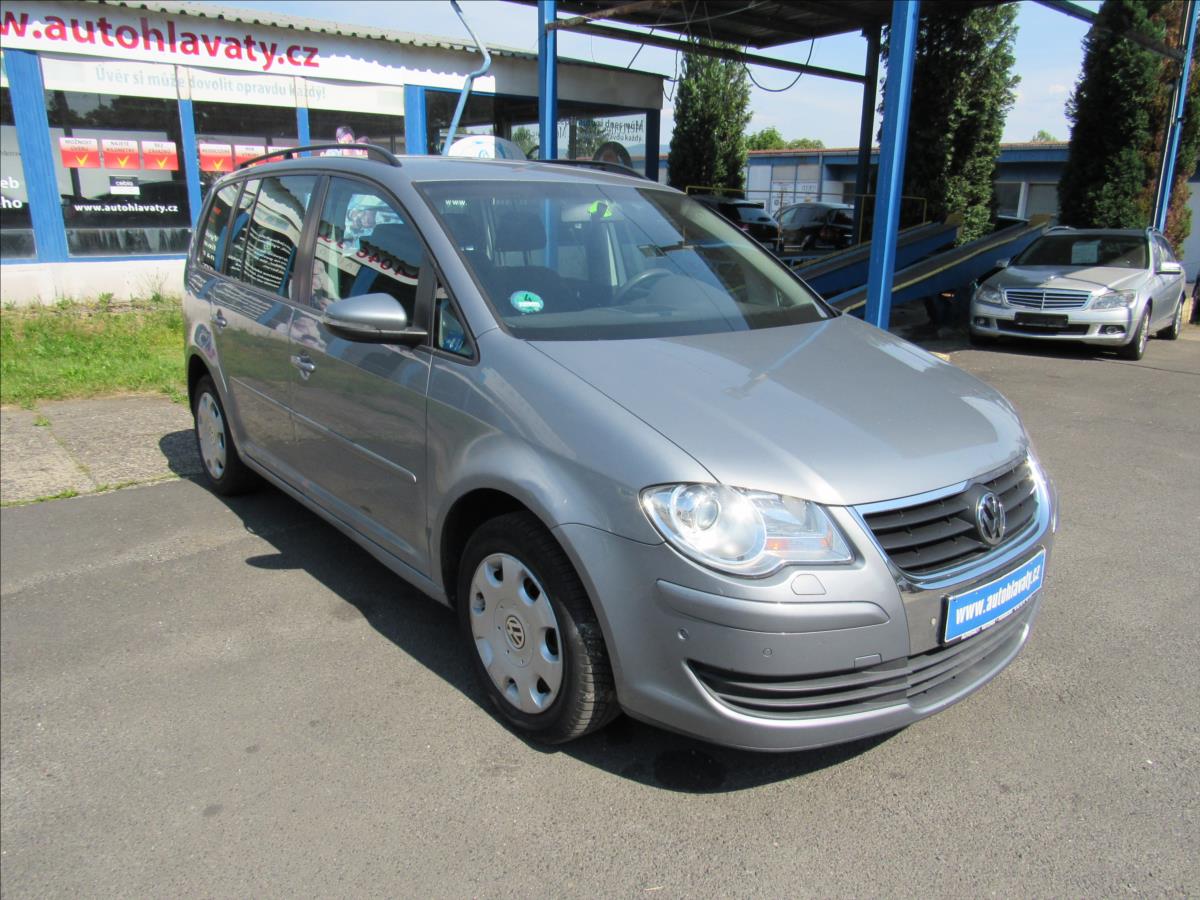 volkswagen-touran-1-9-tdi-77kw-dsg - 2