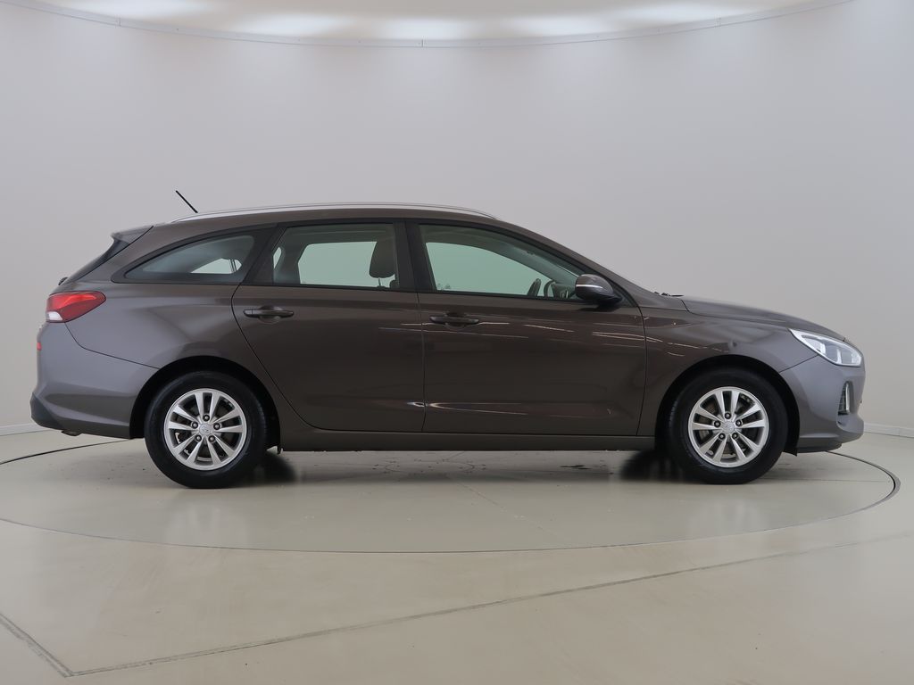 hyundai-i30-1-0-t-gdi-88kw-manual-cz - 3