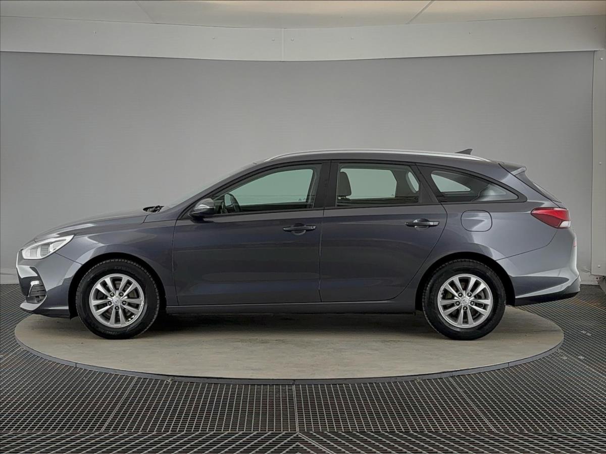 hyundai-i30-1-4-t-gdi-kombi - 2