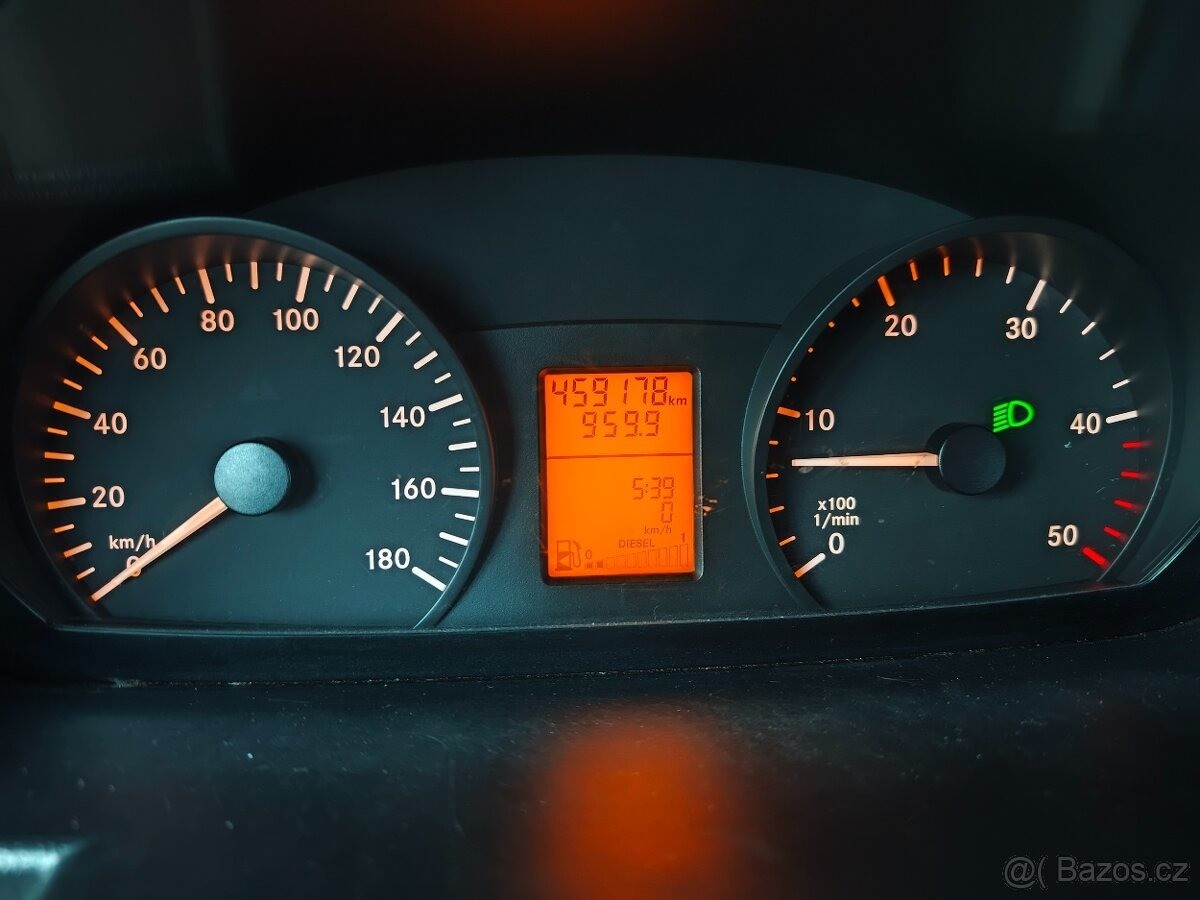 mercedes-benz-sprinter-3-0-319-cdi-v6-5-mist-klima - 2