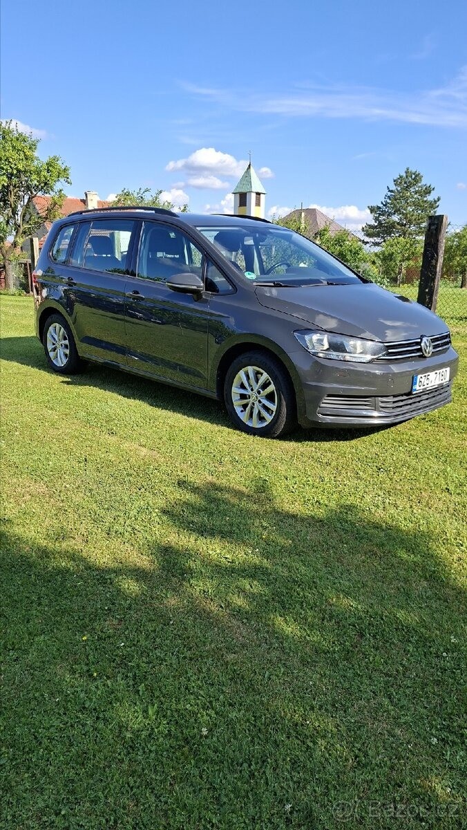 Volkswagen Touran 2,0   TDI,110kw,DSG,Tažné,Servisní K